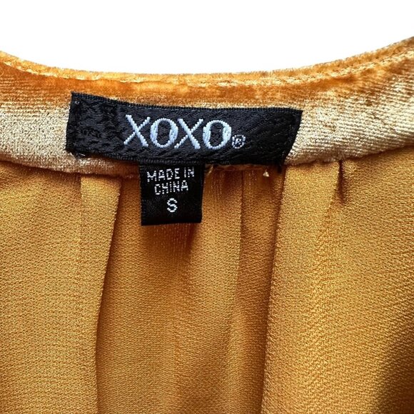 XOXO‎ Embroidered Velvet Accented Blouse Peasant Gold Flowy Glam Y2K Size S - Picture 6 of 7